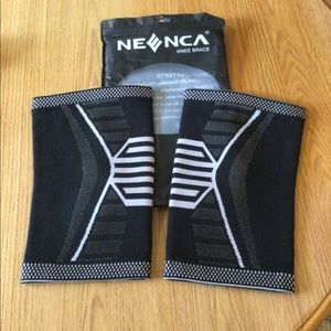 2 Pack Neenca Knee Sleeve / Brace Sports Protection Series for Joint Pain Relief